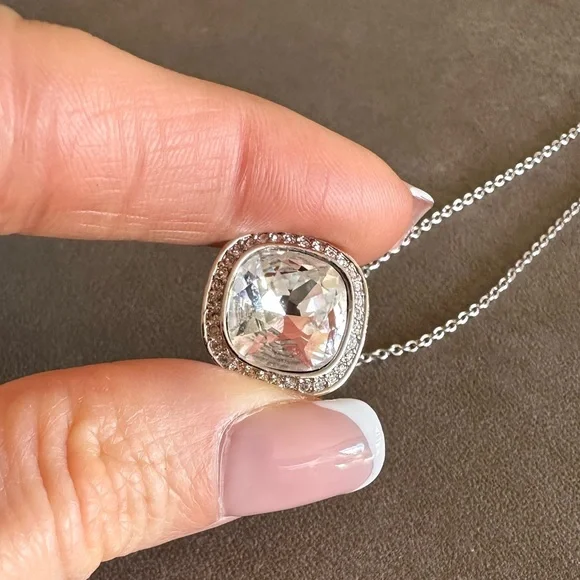 Swarovski crystal necklace. Vintage. Adjustable. - Picture 9 of 9